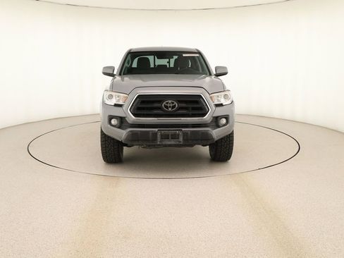 Used 2021 Toyota Tacoma SR5 RWD image 11