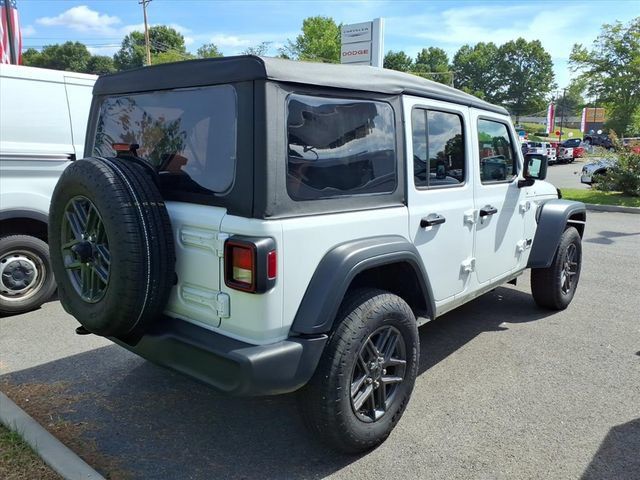 Used 2026 Jeep Wrangler Unlimited Sport AWD/4WD image 6