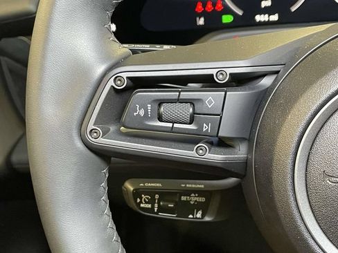 Certified 2025 Porsche Taycan AWD/4WD image 38
