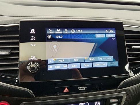 Used 2023 Honda Passport TrailSport image 19