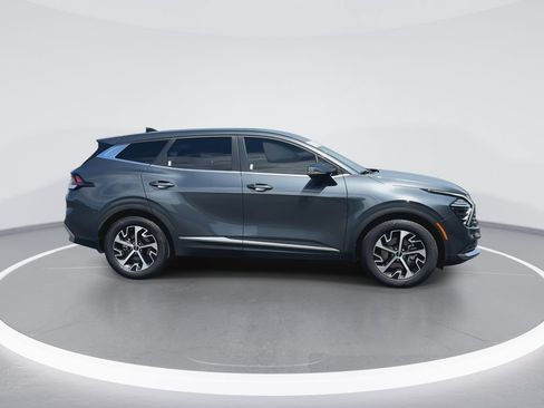 Used 2024 Kia Sportage EX FWD image 9