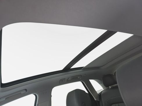 Certified 2025 Audi Q5 2.0T Premium w/ Convenience Plus Package image 22