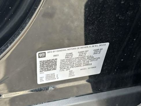 Used 2024 GMC Terrain SLT image 14