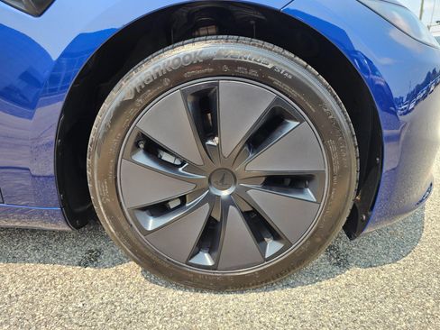 Used 2024 Tesla Model 3 Long Range AWD/4WD image 30