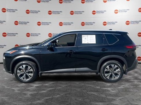 Used 2021 Nissan Rogue SV w/ Premium Package image 2