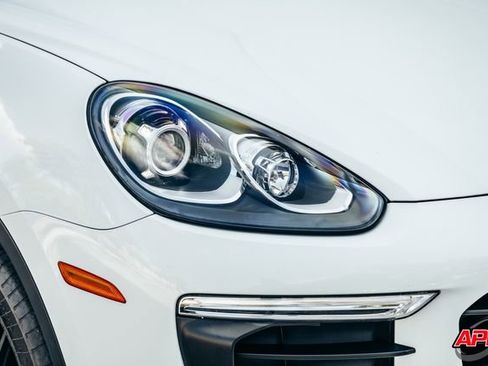 Used 2016 Porsche Cayenne image 39