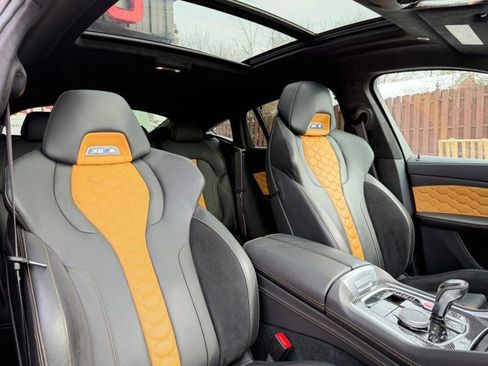 Used 2022 BMW X6 M w/ Competition Package image 31