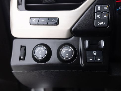 Used 2017 GMC Yukon Denali w/ Open Road Package image 43