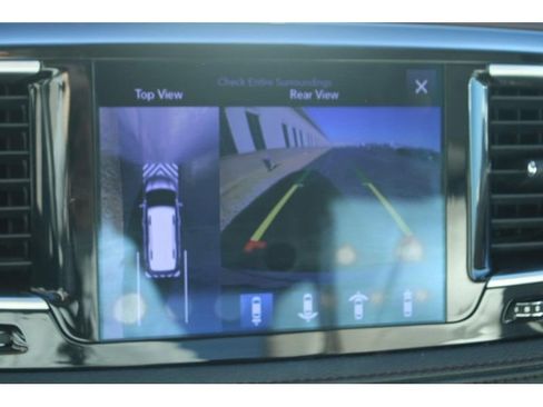 Used 2017 Chrysler Pacifica Limited w/ UConnect Theater Package image 25