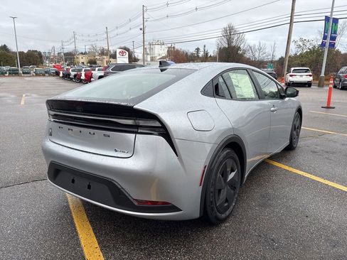 New 2026 Toyota Prius Plug-In Hybrid image 5