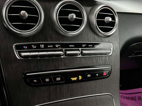 Certified 2022 Mercedes-Benz GLC 43 AMG 4MATIC image 28