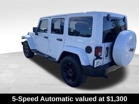 Used 2014 Jeep Wrangler Unlimited Sahara image 6