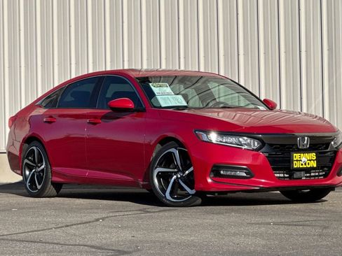 Used 2019 Honda Accord Sport image 2