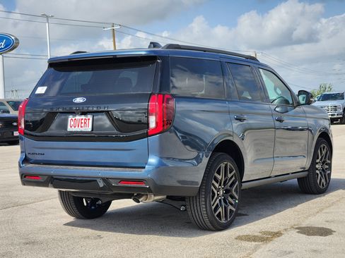 New 2027 Ford Expedition Platinum w/ Stealth Performance Package AWD/4WD image 4