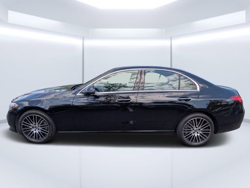Used 2025 Mercedes-Benz C 300 Sedan image 6