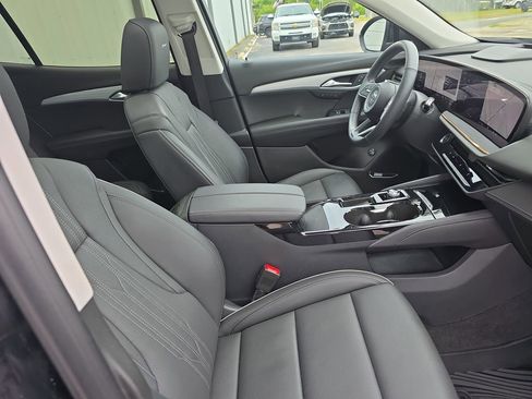 Used 2025 Buick Envision Avenir AWD/4WD image 10