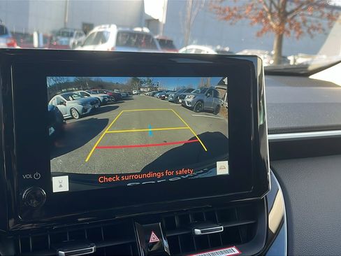 Used 2023 Toyota Corolla Cross XLE image 15