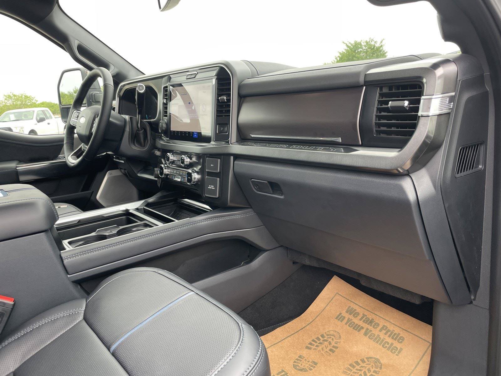 New 2026 Ford F250 Platinum AWD/4WD image 32