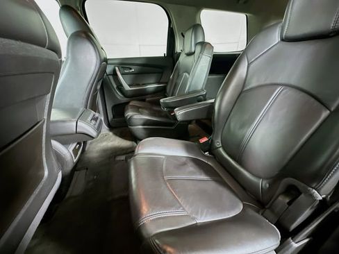 Used 2009 GMC Acadia SLT w/ Technology Package image 26