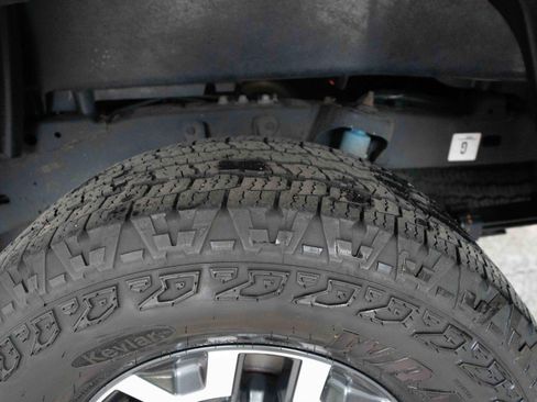 Certified 2023 Toyota Tacoma TRD Off-Road w/ TRD Premium Off Road Package image 29