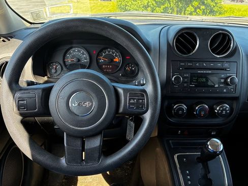 Used 2016 Jeep Patriot Sport w/ Power Value Group FWD image 18