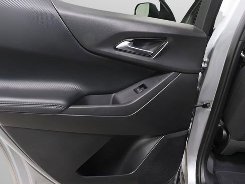 Used 2025 Chevrolet Equinox LT image 23