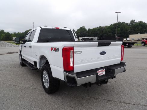 Used 2024 Ford F250 XLT w/ FX4 Off-Road Package AWD/4WD image 5