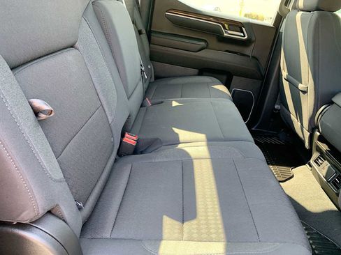 Certified 2025 GMC Sierra 1500 Elevation image 26