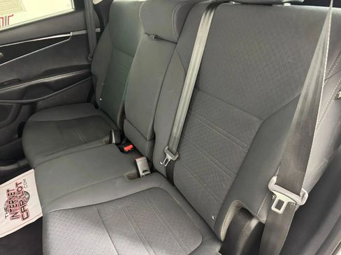 Used 2018 Kia Sorento L FWD image 32
