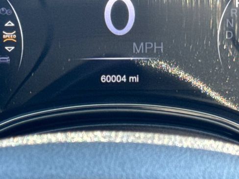 Used 2018 Jeep Grand Cherokee High Altitude AWD/4WD image 16