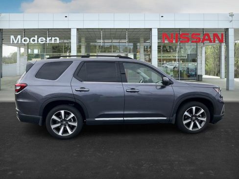 Used 2023 Honda Pilot Elite image 6