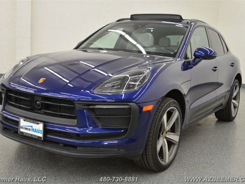 Used 2023 Porsche Macan image 2