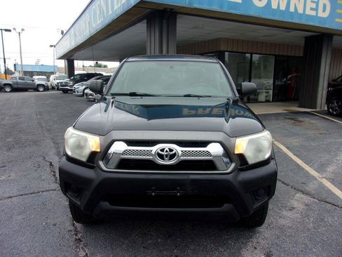 Used 2015 Toyota Tacoma PreRunner image 3