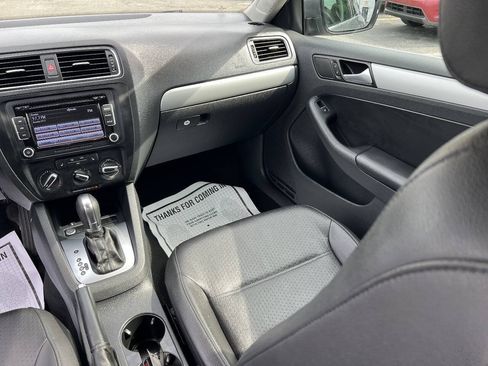 Used 2014 Volkswagen Jetta SE FWD image 22