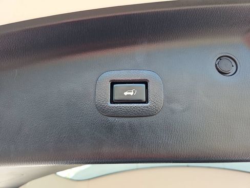 Used 2019 Nissan Armada SL w/ Premium Package RWD image 34
