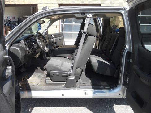 Used 2010 Chevrolet Silverado 1500 LT w/ Power Pack Plus AWD/4WD image 26