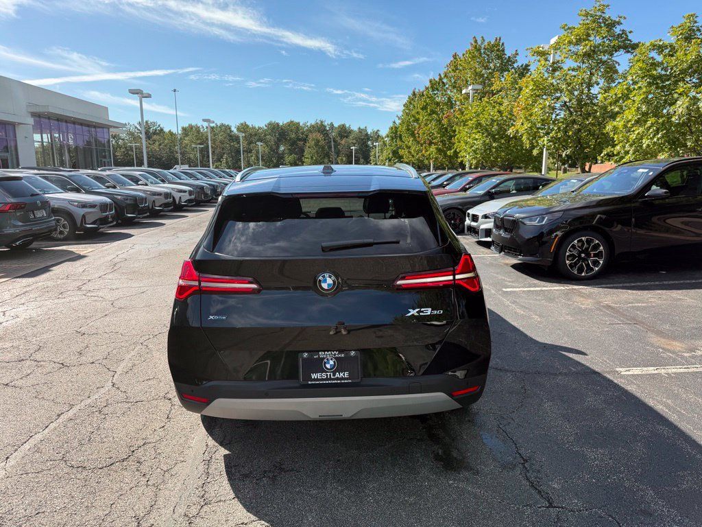 Used 2025 BMW X3 xDrive30i w/ Premium Package AWD/4WD image 4