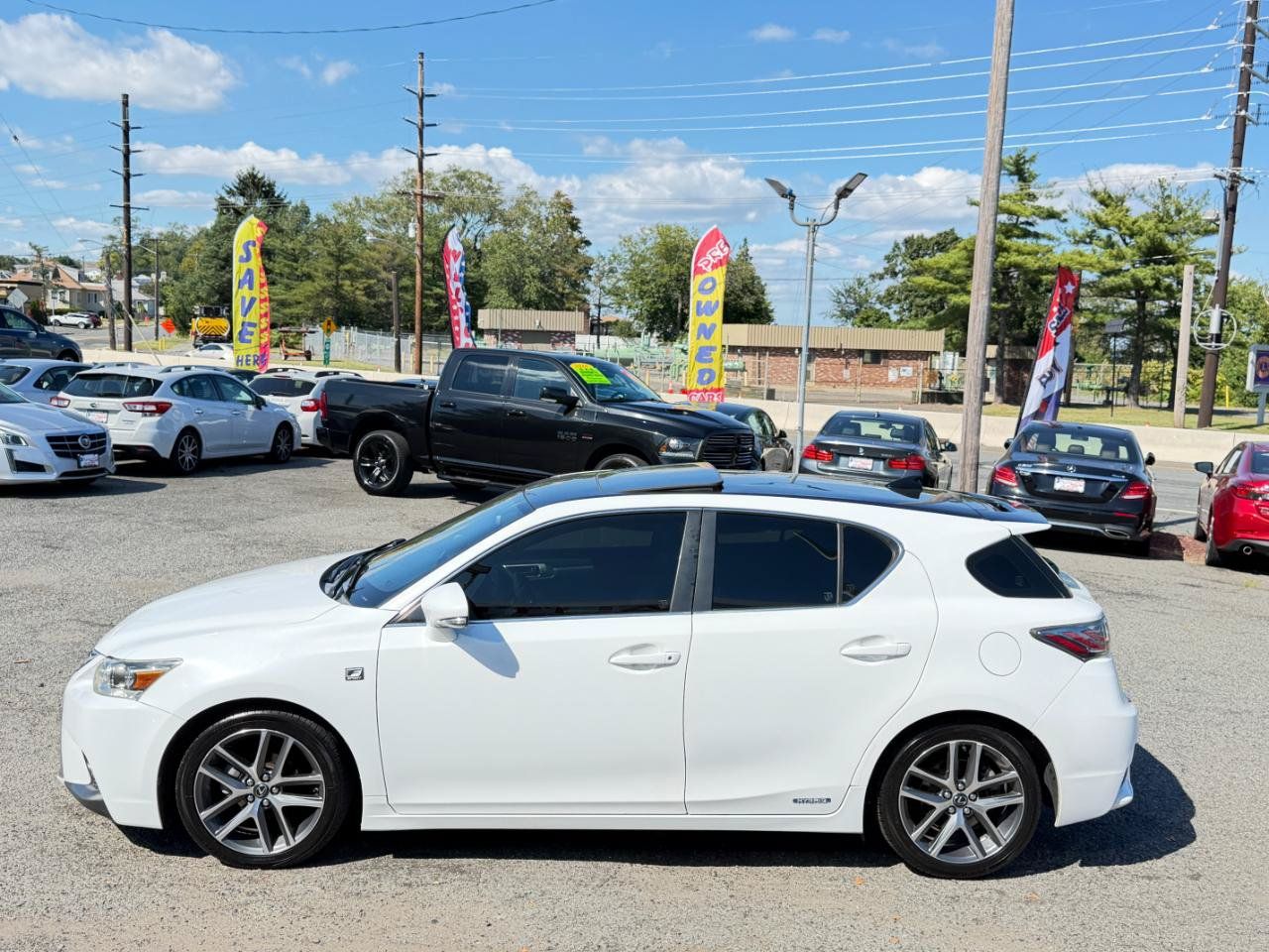 Used 2015 Lexus CT 200h w/ Navigation Package FWD image 7