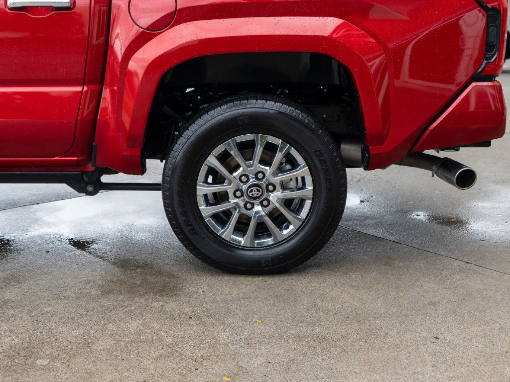 Used 2024 Toyota Tacoma Limited AWD/4WD image 30