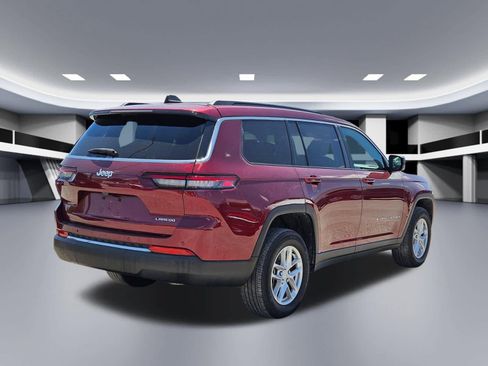 Used 2024 Jeep Grand Cherokee L Laredo RWD image 5
