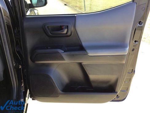 Used 2023 Toyota Tacoma SR image 13