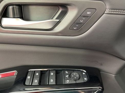 New 2026 Nissan Pathfinder Platinum image 31