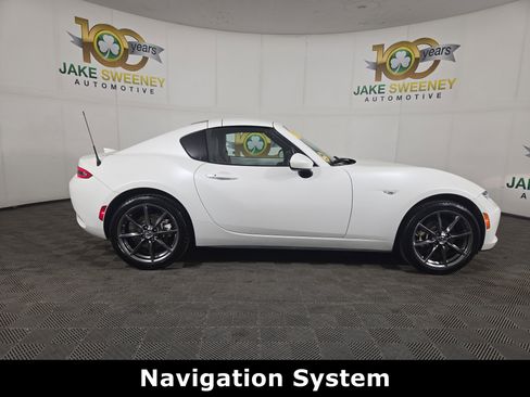 Used 2019 MAZDA MX-5 Miata RF Grand Touring RWD image 10