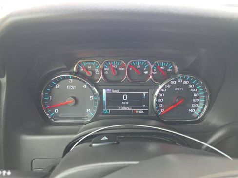 Used 2018 Chevrolet Suburban LT AWD/4WD image 15