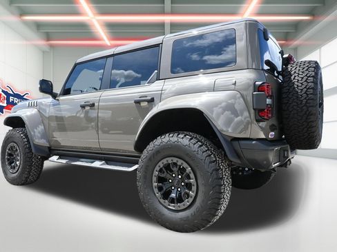 Used 2025 Ford Bronco Raptor AWD/4WD image 2