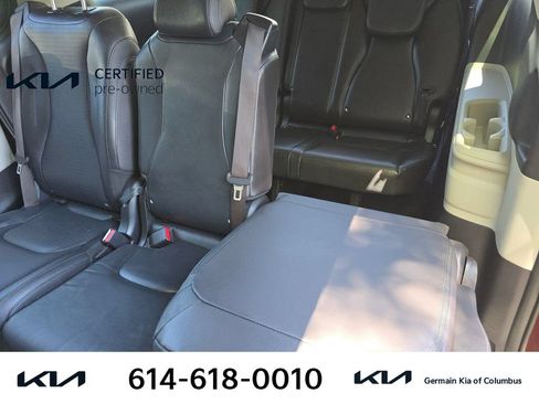 Certified 2024 Kia Carnival SX Prestige FWD image 18