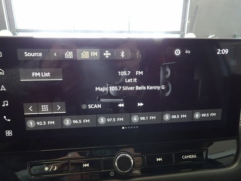 Used 2025 Mitsubishi Outlander SE image 37