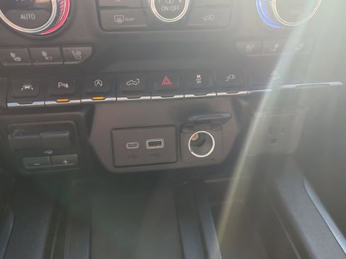 Used 2021 GMC Sierra 1500 AT4 w/ AT4 Value Package image 39