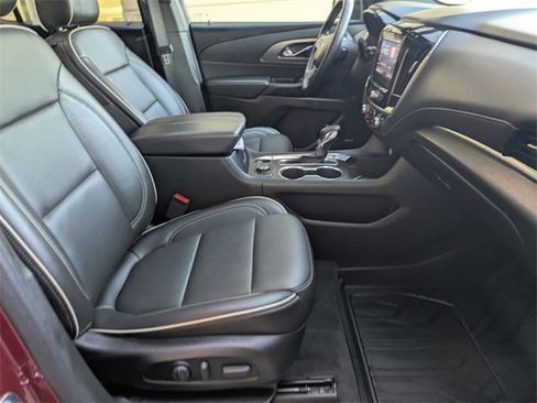 Used 2023 Chevrolet Traverse Premier w/ Redline Edition image 28