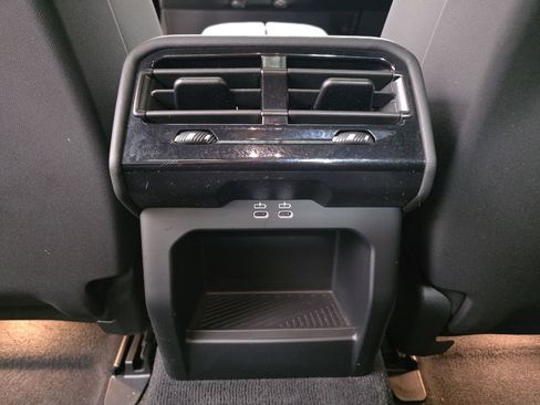 Certified 2024 BMW 530i xDrive 530i xDrive w/ M Sport Package image 25